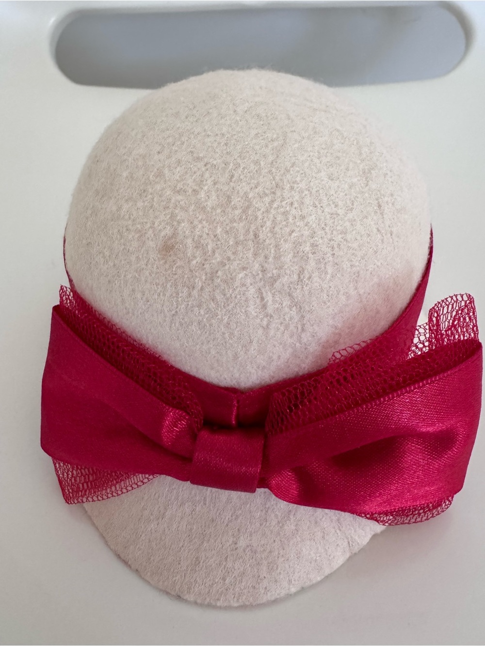 American Girl Doll Hat With Red Bow Kit's Accessories RETIRED Historical Hat - Picture 3 of 11